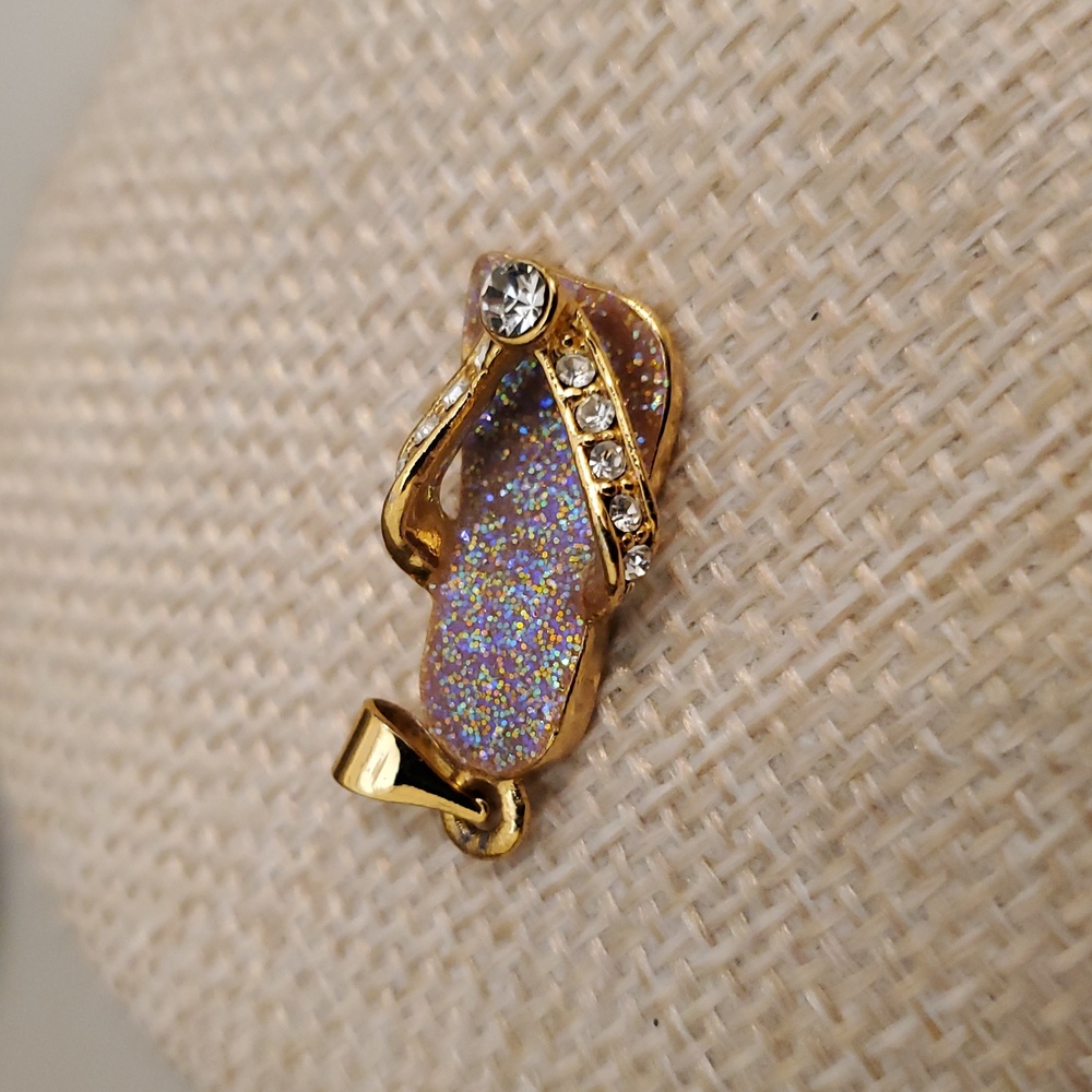 Rhinestone Glitter Flip Flop and Sand Dollar Pendant Set - Picture 2 of 7